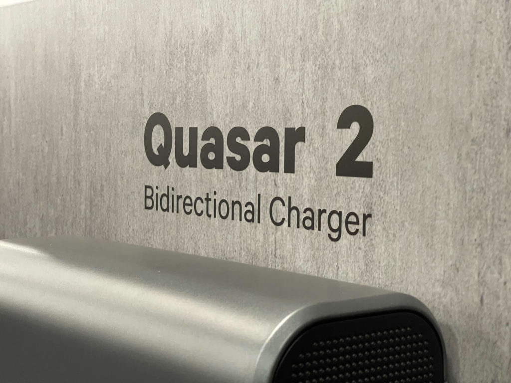 Wallbox Qasar 2 Elektromos autó V2G kétirányú töltő