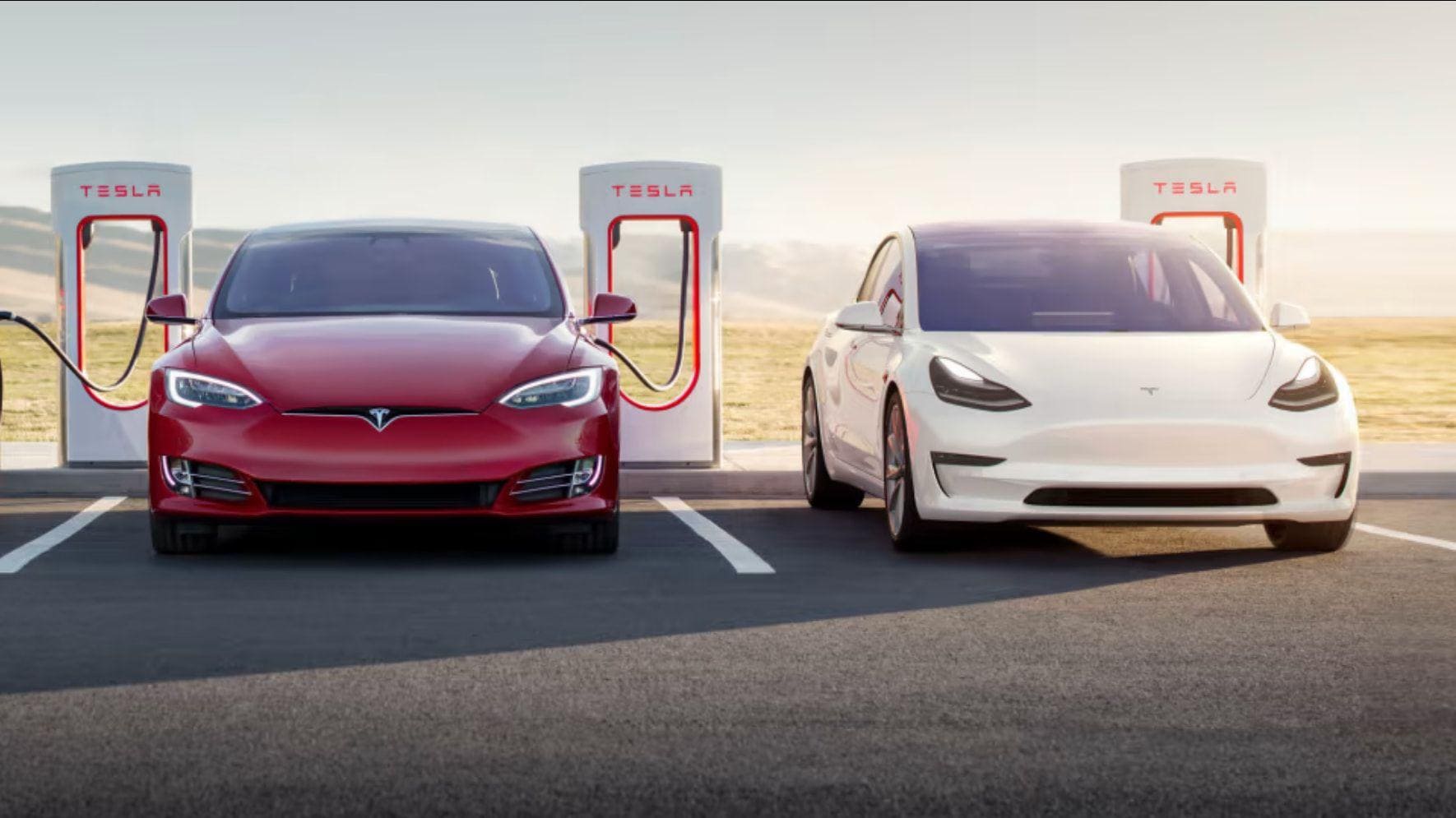 tesla model 3 long range, vagy standard range töltés első sorban kiemelkedő wltp szerint 491 km tesla supercharger segítségével hatékonyan tölthető