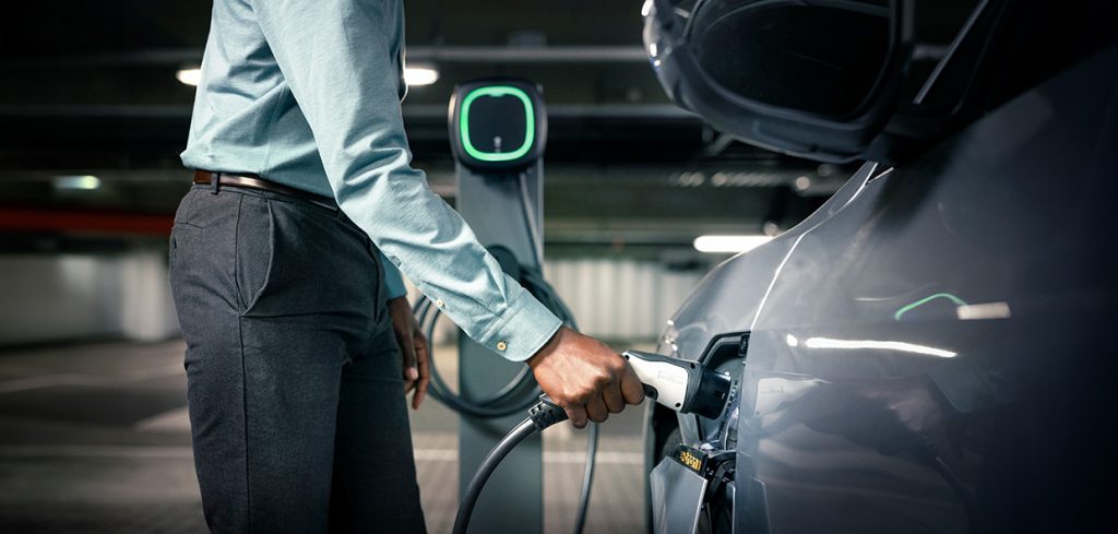 Mennyi az elektromos autó akkumulátor élettartama?
